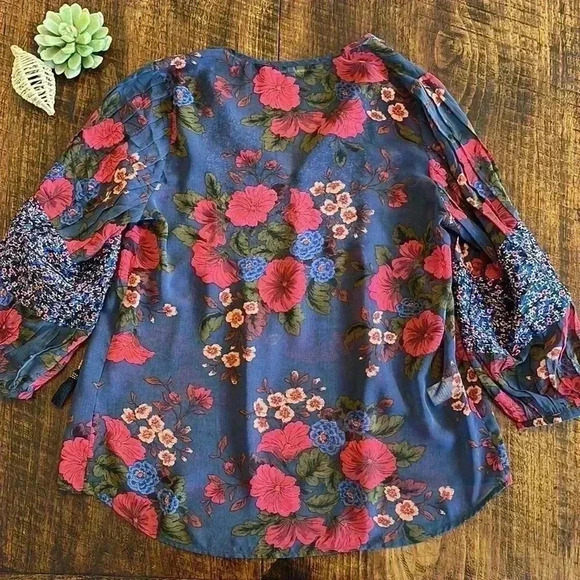 Daniel Rainn | Boho Floral Peasant Blouse, Mixed Materials with Tassels - Picture 4 of 8